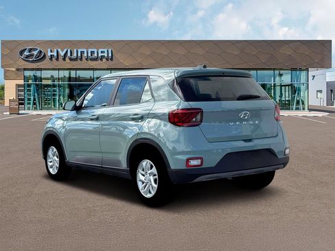 New 2026 Hyundai Venue SE FWD image 5