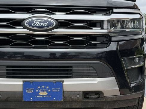 Used 2022 Ford Expedition Limited AWD/4WD image 9