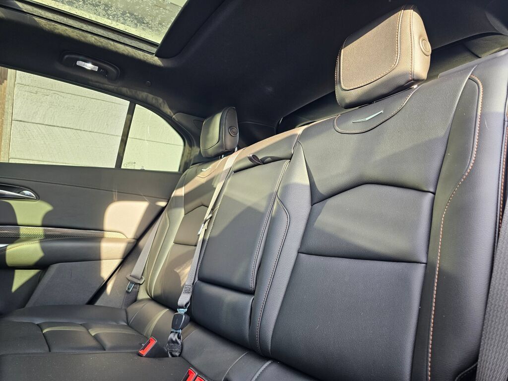 Used 2019 Cadillac XT4 Sport w/ Driver Awareness Package AWD/4WD image 17