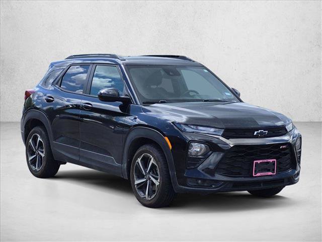 Used 2021 Chevrolet TrailBlazer RS w/ Technology Package FWD image 3