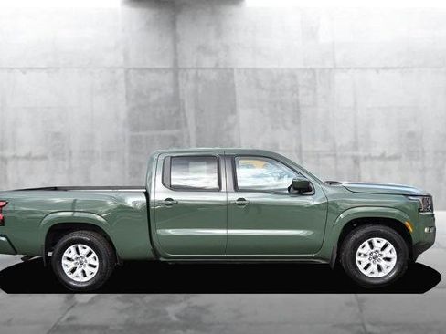 Certified 2024 Nissan Frontier SV w/ Technology Package image 5