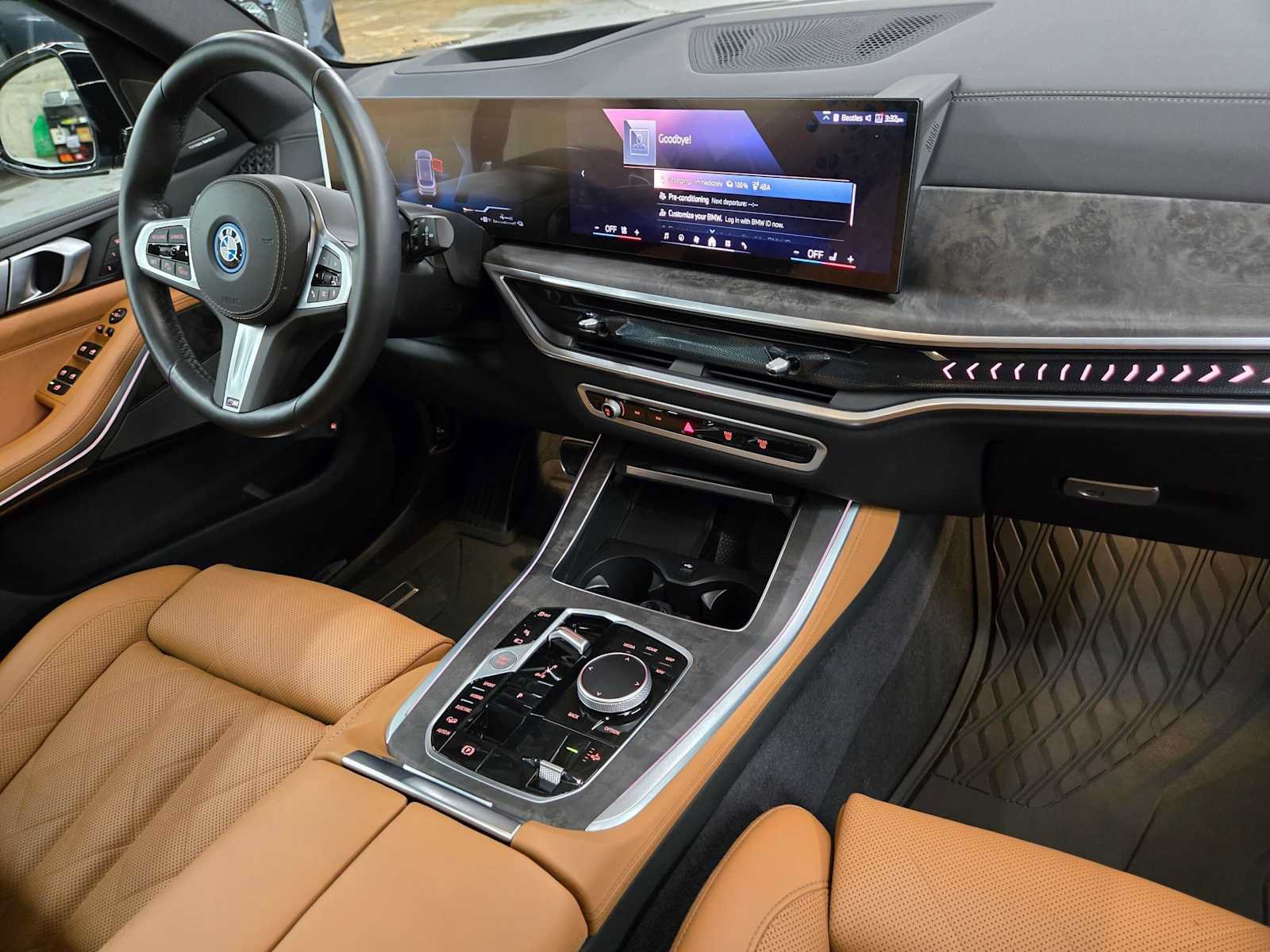 Used 2026 BMW X5 xDrive50e w/ M Sport Package AWD/4WD image 10
