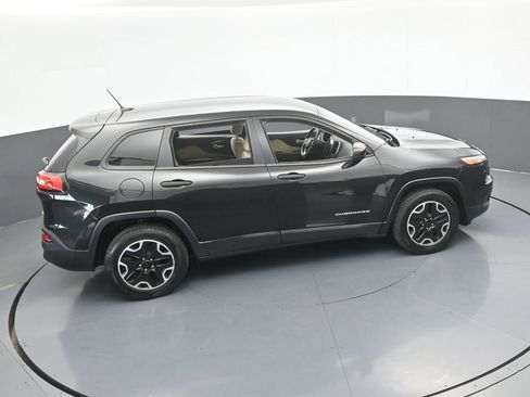 Used 2016 Jeep Cherokee Sport AWD/4WD image 46