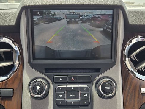 Used 2015 Ford F250 Lariat w/ Chrome Package AWD/4WD image 15