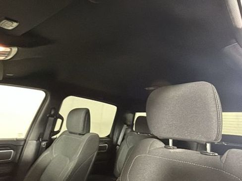 Used 2022 RAM 1500 Big Horn AWD/4WD image 12