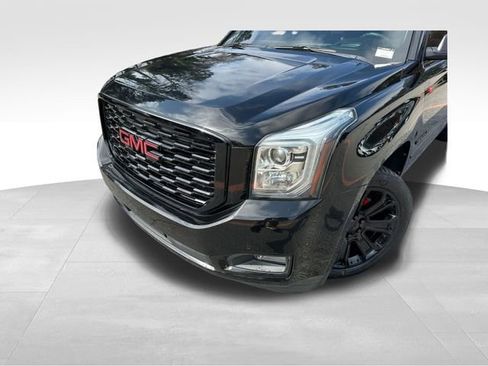 Used 2020 GMC Yukon XL Denali w/ Denali Ultimate Package AWD/4WD image 9