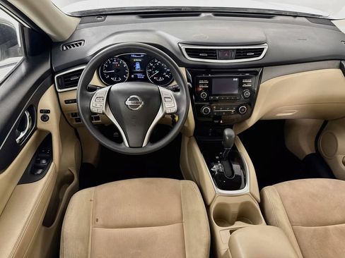 Used 2016 Nissan Rogue S w/ Appearance Package FWD image 27