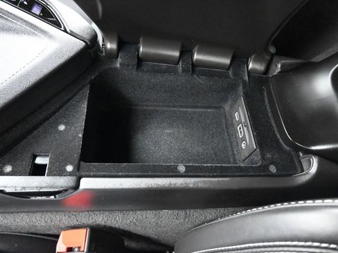 Used 2021 Chevrolet Corvette Stingray Preferred Cpe w/ Z51 Performance Package RWD image 26