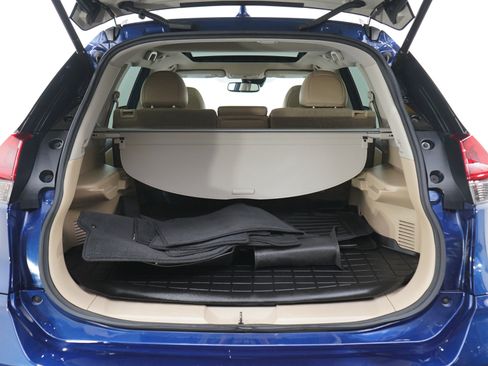 Used 2019 Nissan Rogue SL w/ Premium Package AWD/4WD image 16