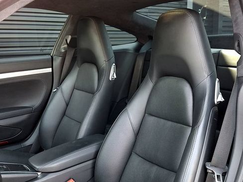 Certified 2018 Porsche 911 Turbo AWD/4WD image 5
