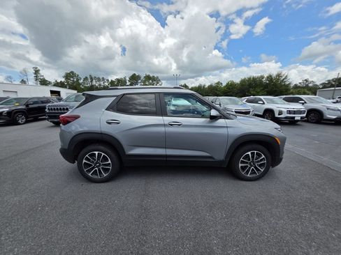 Used 2024 Chevrolet TrailBlazer LT AWD/4WD image 7