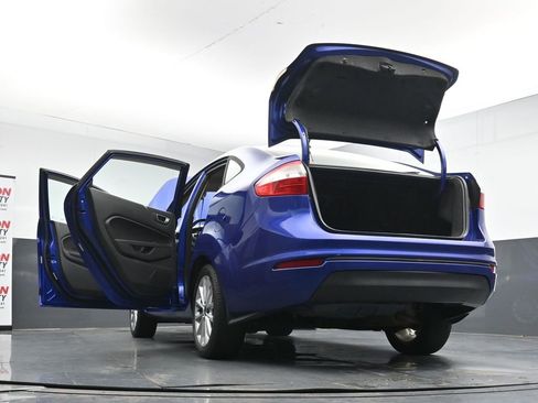 Used 2014 Ford Fiesta SE w/ Equipment Group 201A FWD image 45