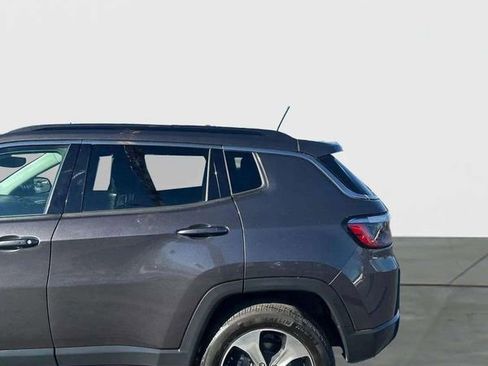 Used 2021 Jeep Compass Latitude image 17