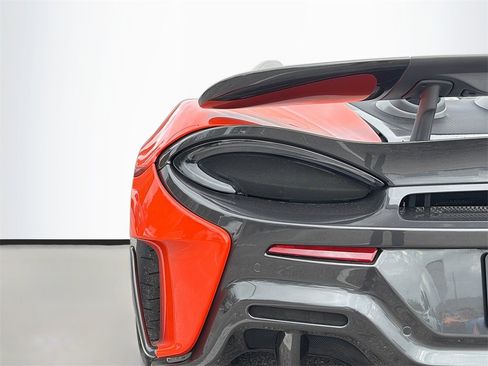 Used 2020 McLaren 600LT Spider image 10