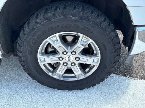 Used 2022 Ford F150 XLT w/ Equipment Group 302A High AWD/4WD image 9