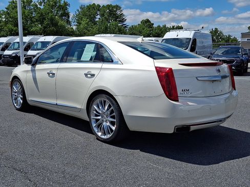 Used 2013 Cadillac XTS Platinum AWD/4WD image 7