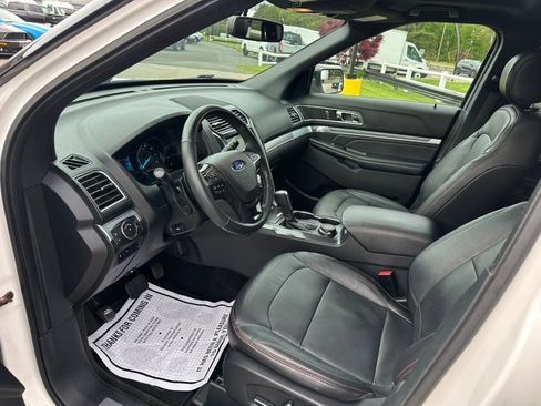 Used 2017 Ford Explorer Sport w/ Equipment Group 401A AWD/4WD image 11