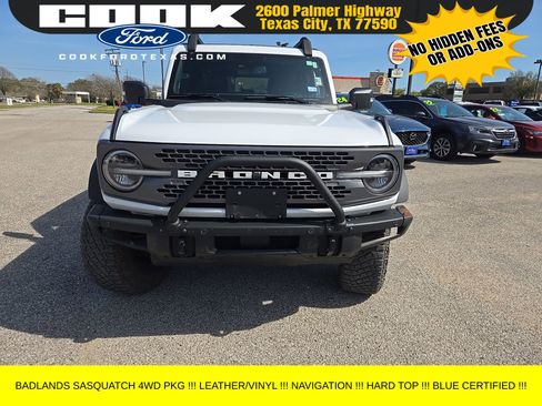 Used 2023 Ford Bronco Badlands w/ Sasquatch Package image 12