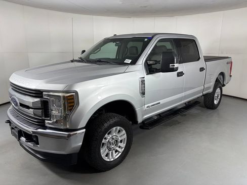 Used 2019 Ford F250 XLT AWD/4WD image 4