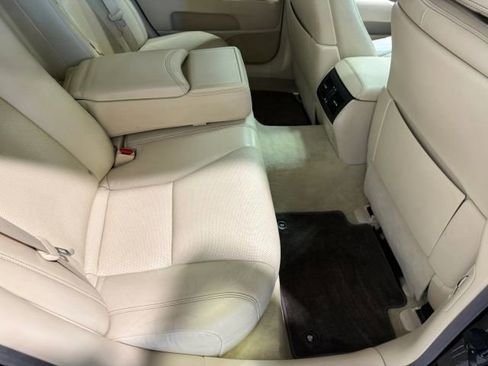 Used 2014 Lexus LS 460 w/ Comfort Package RWD image 31
