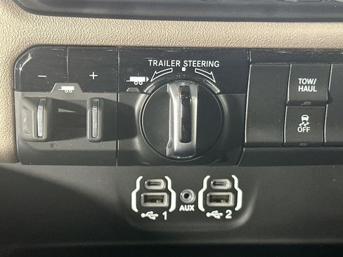 Used 2022 RAM 1500 Laramie w/ Trailer Tow Group AWD/4WD image 24