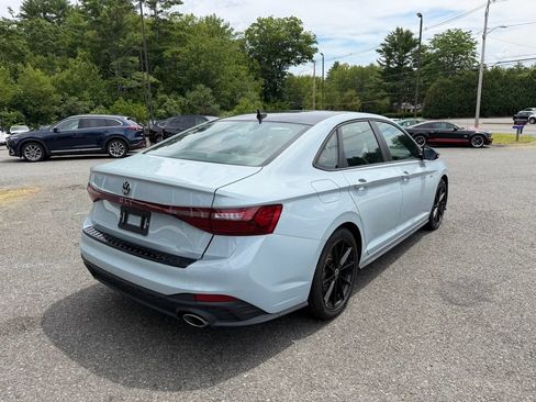 Used 2025 Volkswagen Jetta GLI Autobahn FWD image 7