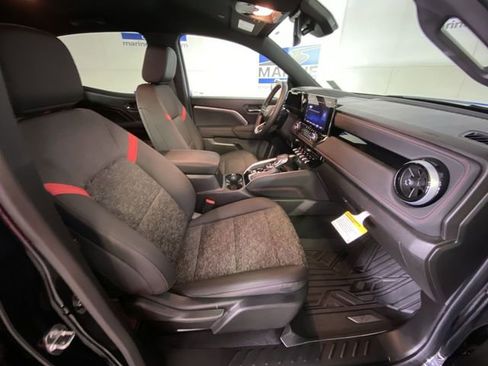 Certified 2023 Chevrolet Colorado Z71 w/ Z71 Convenience Package 2 image 33