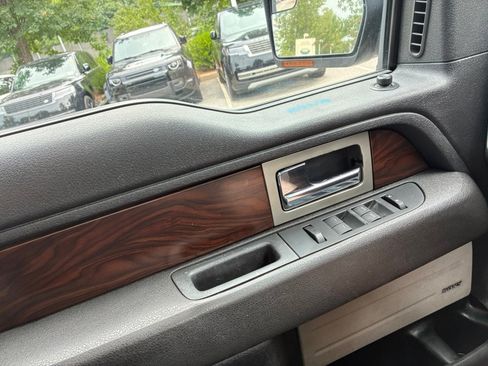 Used 2012 Ford F150 Lariat w/ Lariat Chrome Pkg AWD/4WD image 36