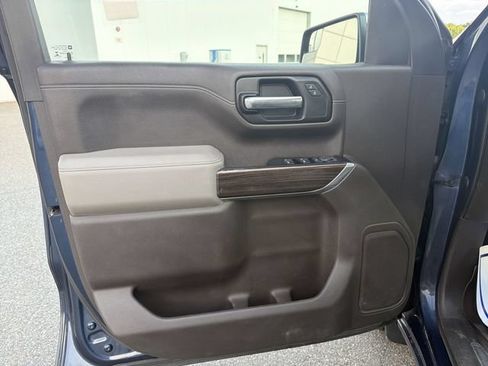 Used 2019 Chevrolet Silverado 1500 LT w/ All-Star Edition AWD/4WD image 24