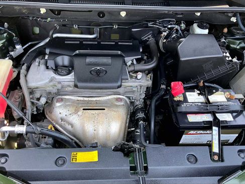 Used 2013 Toyota RAV4 LE AWD/4WD image 30