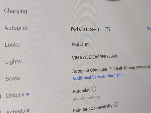 Used 2023 Tesla Model 3 Standard Range image 14
