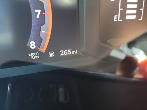 Certified 2025 Toyota Tacoma SR5 image 32