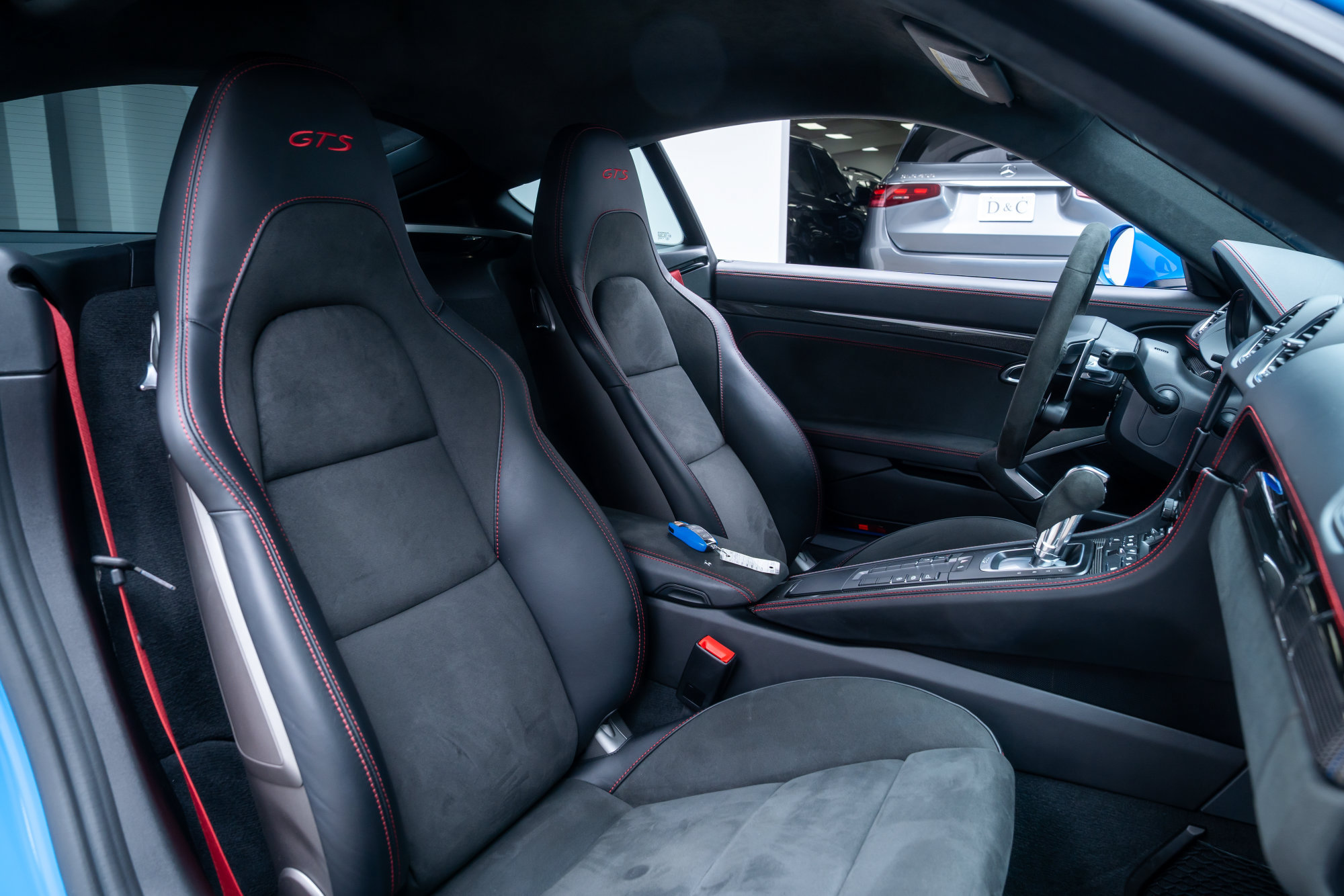 Used 2025 Porsche 718 Cayman GTS RWD image 27