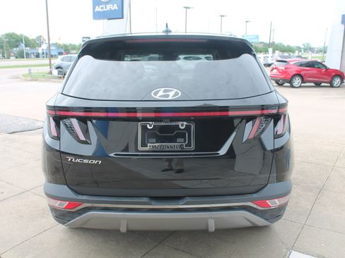 Used 2022 Hyundai Tucson Limited FWD image 6