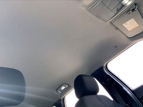 Used 2022 Chevrolet Blazer LT image 13