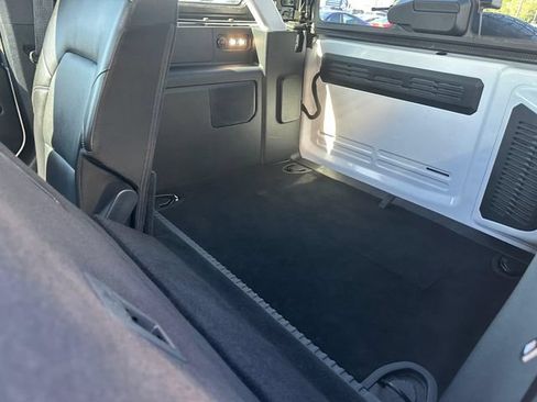 Used 2025 Ford Bronco Outer Banks AWD/4WD image 21