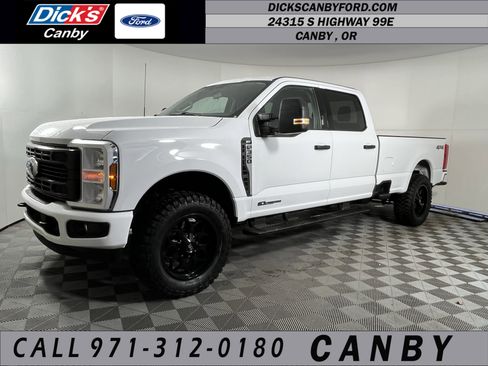 Used 2024 Ford F350 XLT image 1