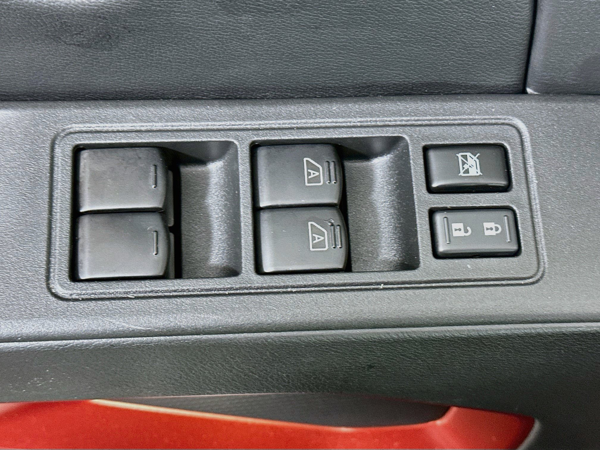 Used 2026 Nissan Frontier Pro-X w/ Pro-X Convenience Package RWD image 15