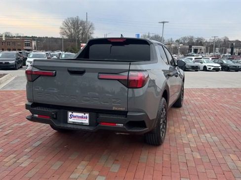 Used 2024 Hyundai Santa Cruz SEL w/ Activity Package image 2