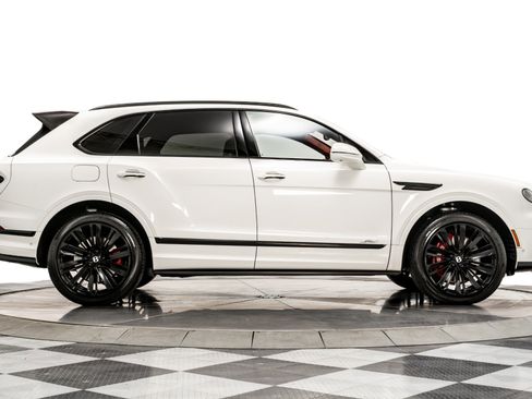Used 2021 Bentley Bentayga Speed image 38