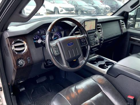 Used 2015 Ford F250 Platinum w/ FX4 Off-Road Package image 17
