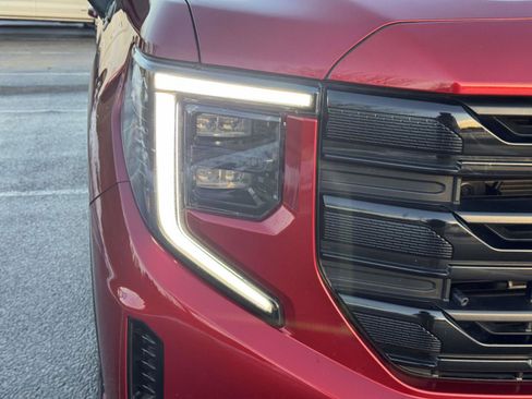 Used 2023 GMC Sierra 1500 Elevation image 6