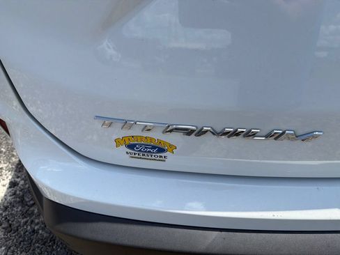 Used 2021 Ford Edge Titanium FWD image 12