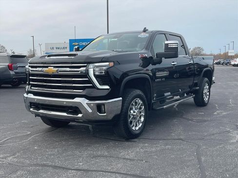 Certified 2024 Chevrolet Silverado 2500 LTZ w/ LTZ Plus Package image 7