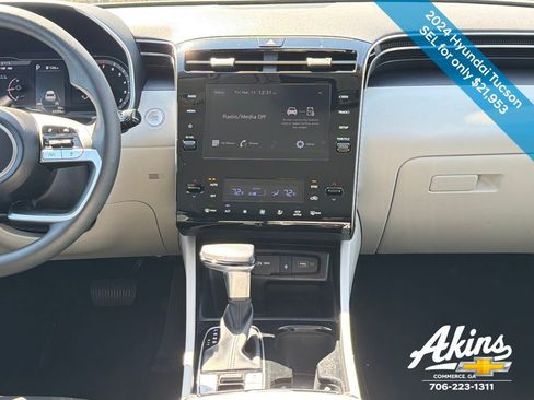 Used 2024 Hyundai Tucson SEL FWD image 20