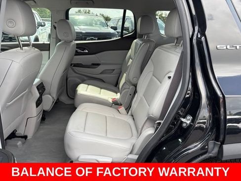 Used 2023 GMC Acadia SLT w/ Technology Package FWD image 15
