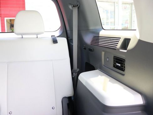 Used 2026 Hyundai Santa Fe SEL FWD image 28