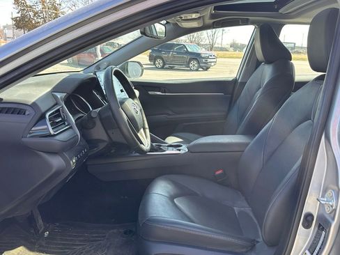 Used 2023 Toyota Camry XLE w/ Navigation Package image 11