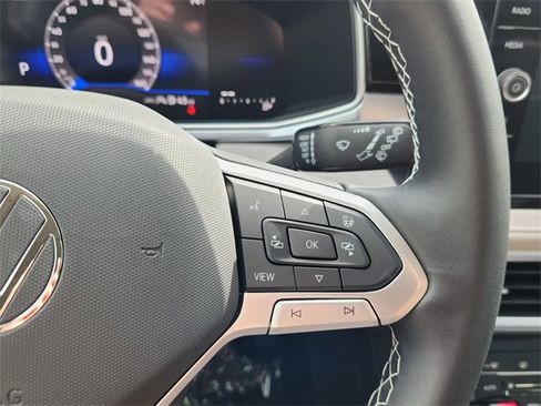 New 2025 Volkswagen Taos SE image 12