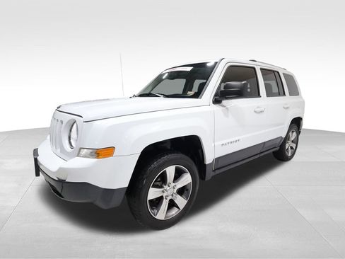 Used 2016 Jeep Patriot High Altitude image 6